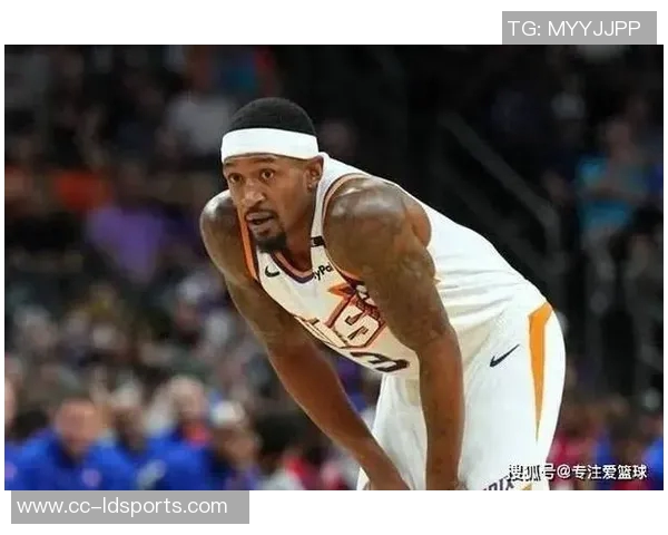 比尔复出状态仍需调整8投仅3中贡献9分1板2助助力球队