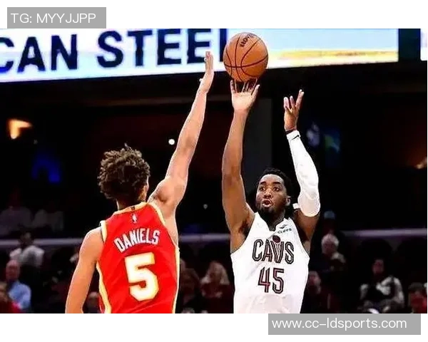 米切尔第四节狂砍24分追平詹姆斯加兰独占队史第一